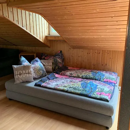 Idyllisches Jurahäusle - Sauna&whirlpool Für 2-12 Personen Ferienhaus *
